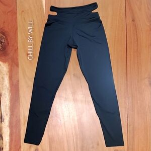 CHILL by WILL•Athletic Leggings with Cut-out Waist